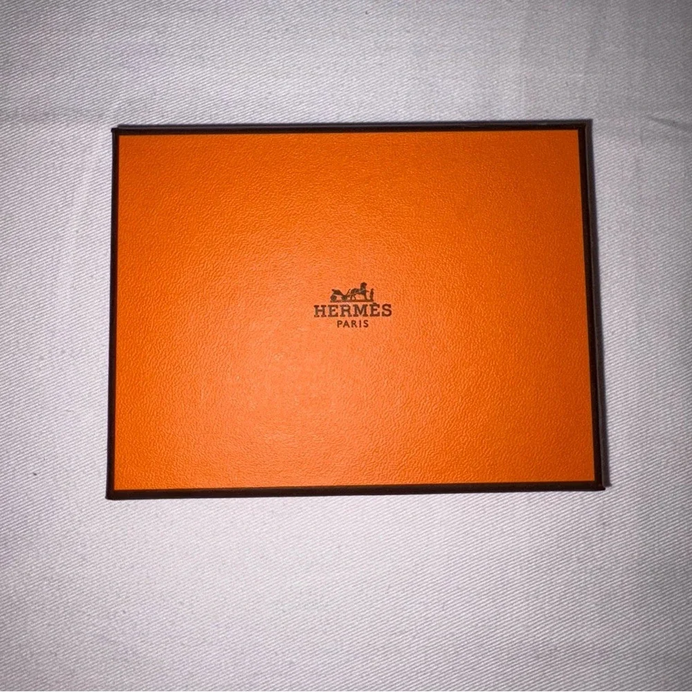 Hermes authentic signature